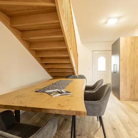 Luxalps- Inzell- Sauna- Skifahren- Wandern- Natur- Chiemgau Card - No 8 & 16 Mit Hot Pot Inzell