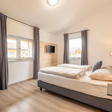 Luxalps- Inzell- Sauna- Skifahren- Wandern- Natur- Chiemgau Card - No 8 & 16 Mit Hot Pot 因泽尔
